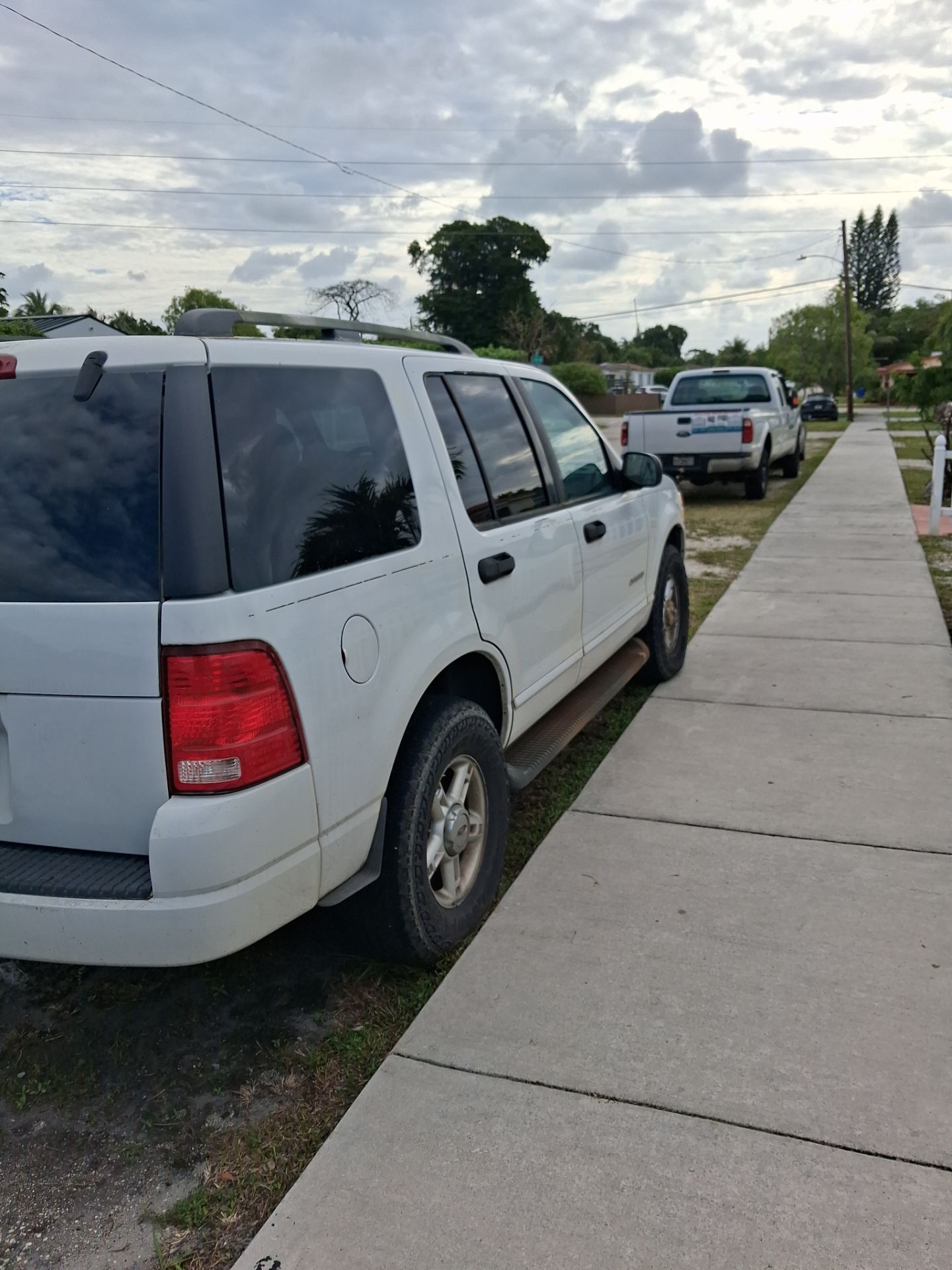 2004 Ford Explorer