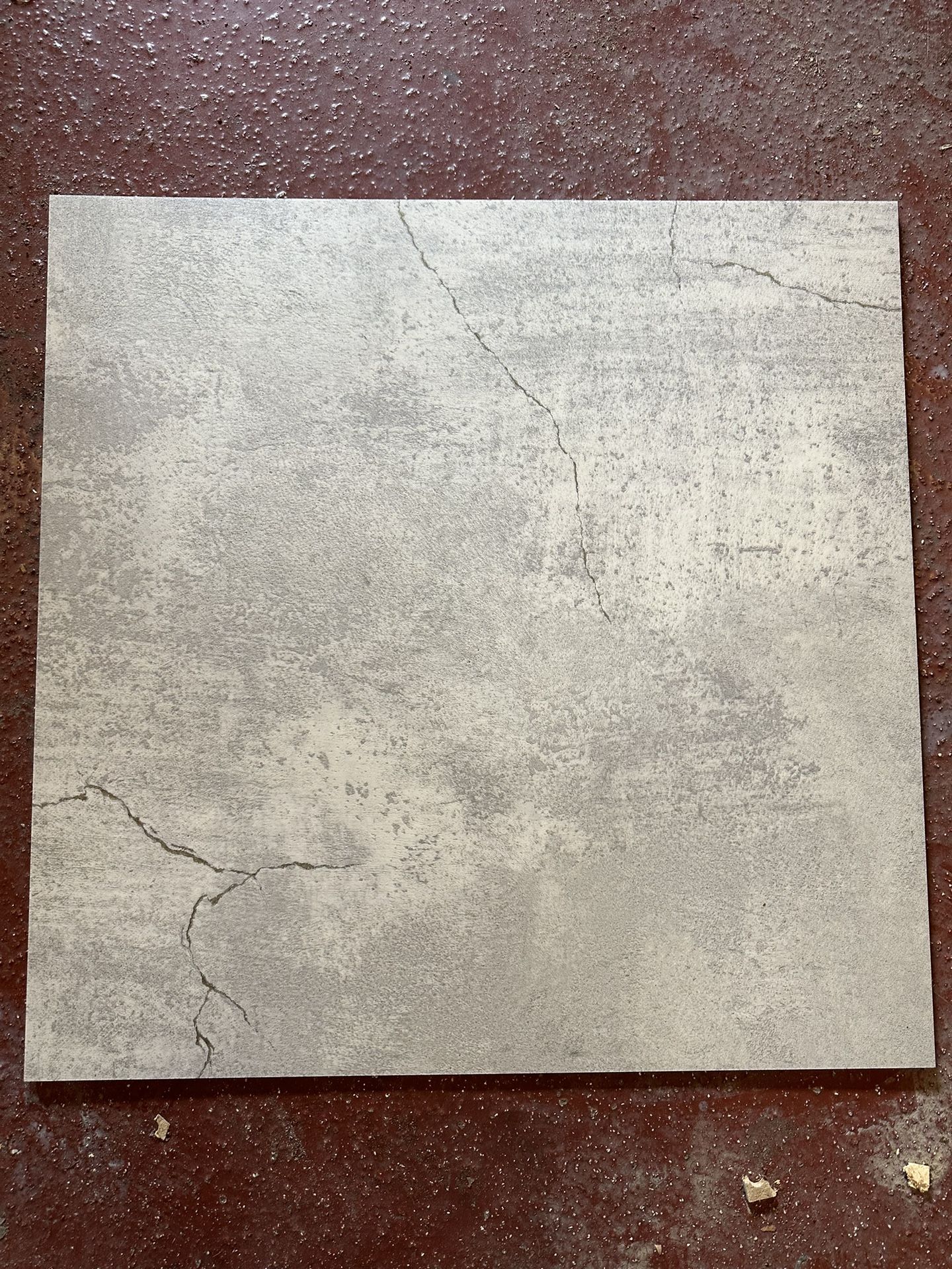 12 Box . Total Coverage 279sqft.