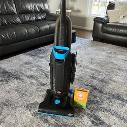 Bissell Powerforce Vacuum With Extra Bag 