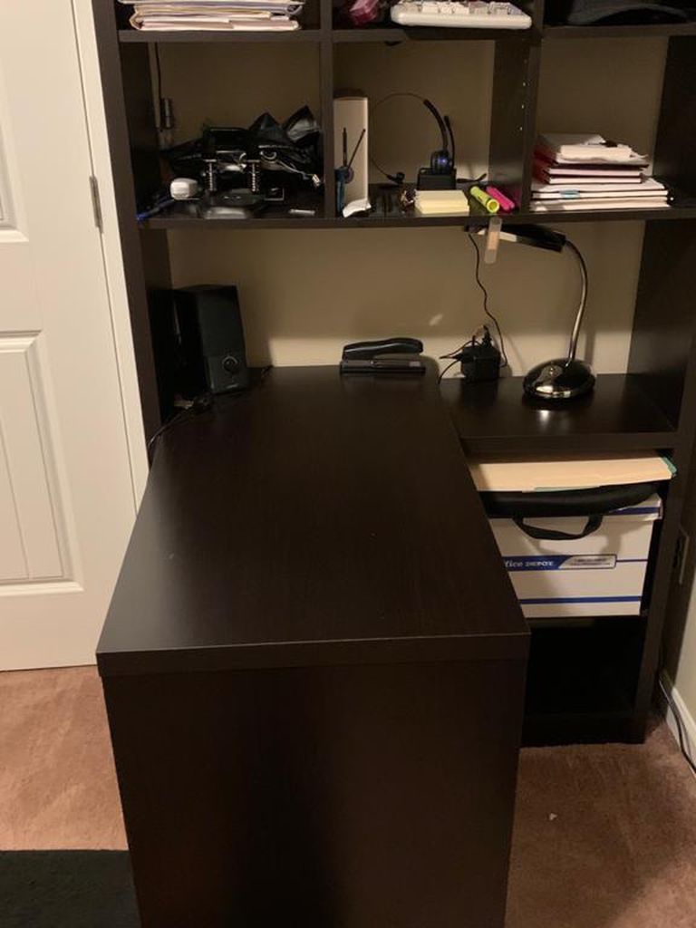 Desk with Built in side shelf