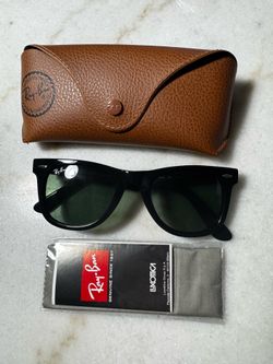 Wayfarer Ray Bans