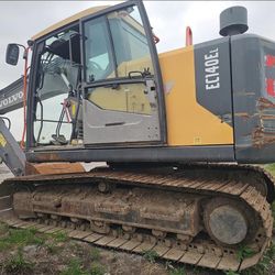 Excavator 2017 2017 VOLV EC140EL 