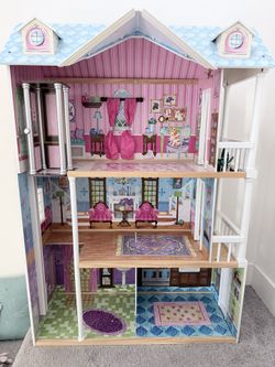 Kidkraft Dollhouse