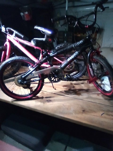2 Kids Bikes(New) 18 Inch Boys Free Style Abyss / 20inch Pink Ozark Trails Mountain Bike