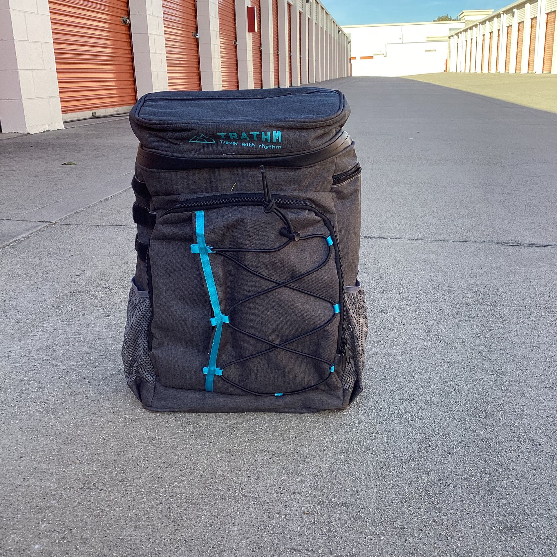 Cooler Backpack Leak Proof Multifunctional Cooler Bag Insulated Ice Soft Bag Camping Cooler Beach Cooler 36 Cans for Fishing Hiking Picnic