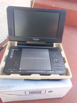 PANASONIC 8.5" SCREEN PORTABLE DVD PLAYER USED ONCE BATTERY IS GOOD