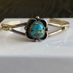 Vintage Native American 925 Turquoise Sterling Silver Bracelet Handmade