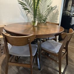 Dinning Table for 4 people