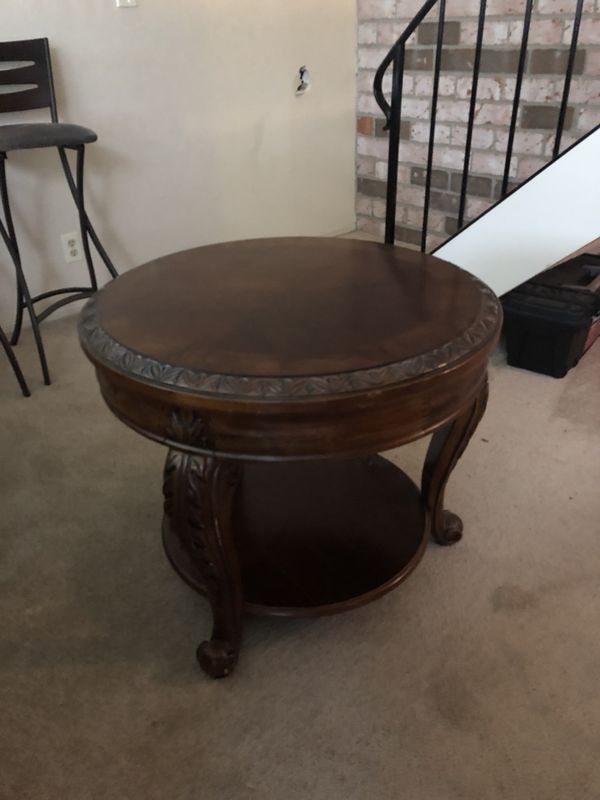 Round Side Table For Sale In Campbell Ca Offerup