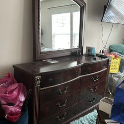 King Bedroom Set