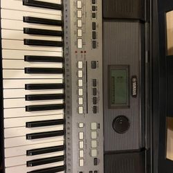 Piano YAMAHA