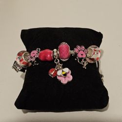 New Beautiful Pink, Flower, Butterfly,  Ladybug And More Charm Bracelet 8.26 Inches