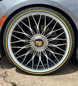 Cadillac Multi-Spoke Black Machined Wheel with Tire