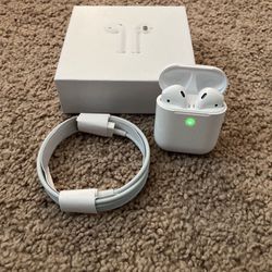 AirPods 2nd Generation With Charging Case And Charger 