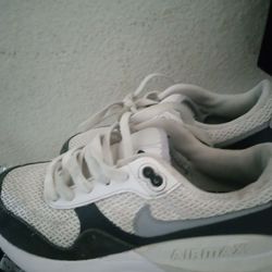 Tennis Shoes 