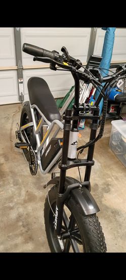 Ebike 20x4 tires brand new. 28mph 50 miles 15ah