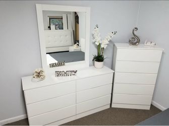 Dresser whit mirror and chest - Cómoda con espejo y Gavetero