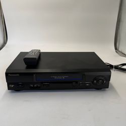 Panasonic PV-V4611 4 Head Hi-Fi VHS VCR Player w/ Remote Tested Working