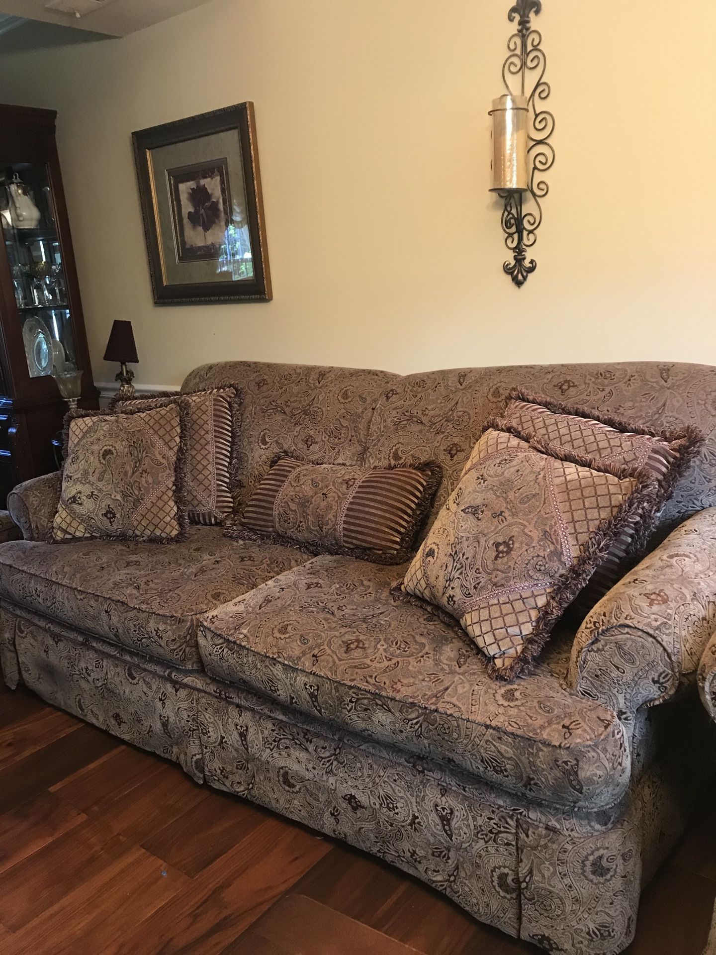Hickory Hill Paisley Couch, Chair & Ottoman