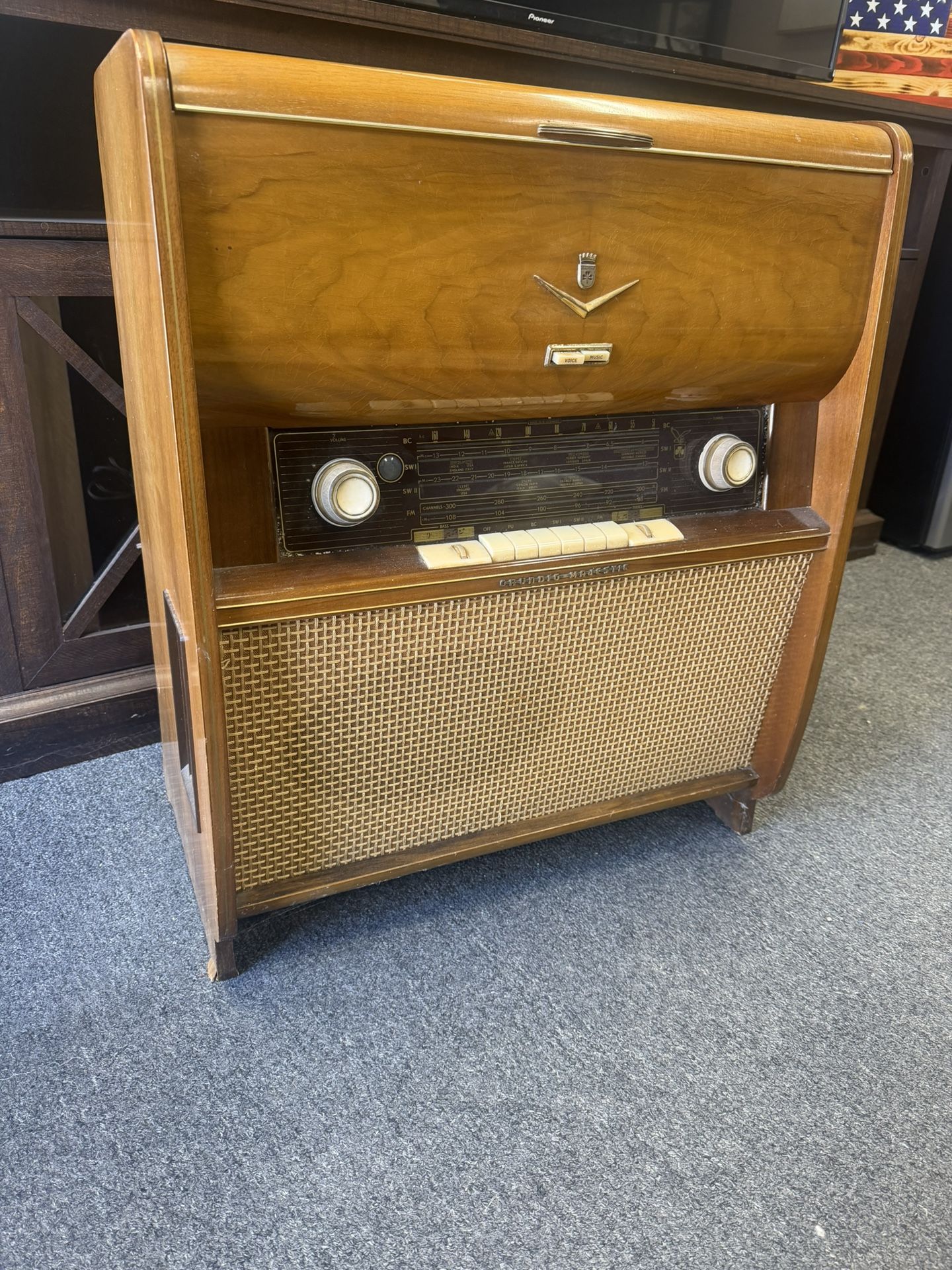 Antique Grundig Music Cabinet Tube Music Cabinet | Original FM