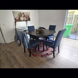 Living Room Furniture 