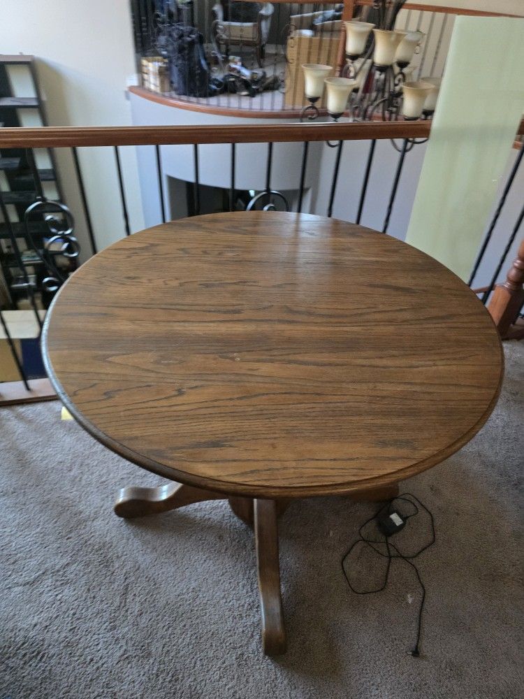Round Table