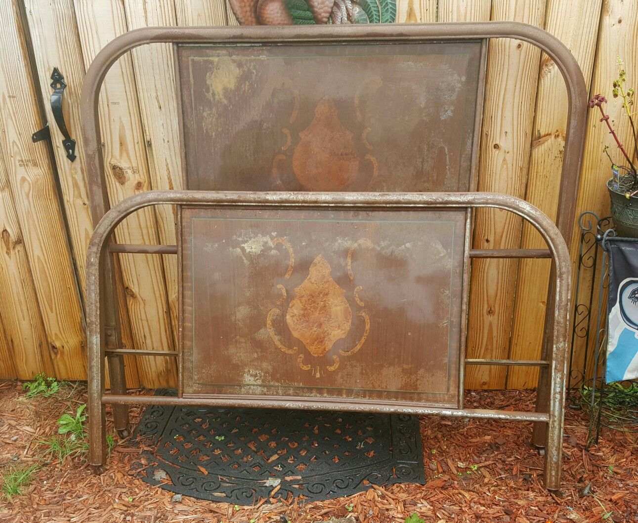 Vintage simmons metal bed frame deals