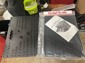 Socket organizers