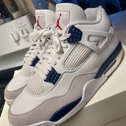 Jordan 4 SB 