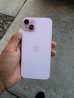 I p h o n e 15 p l u s 128GB black unlocked