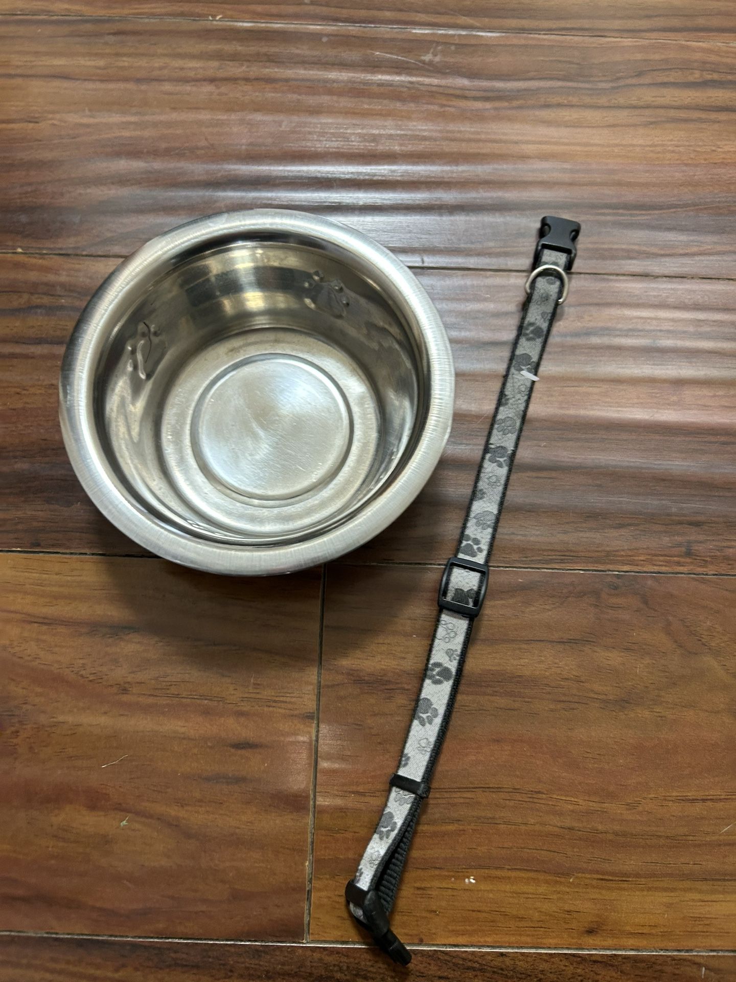 Small dog collar and bowl