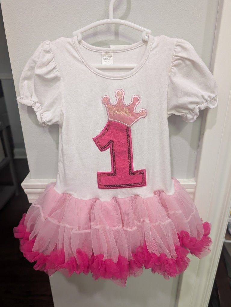 Girl First Birthday Outfits
