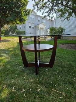 Dining room table