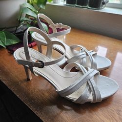 Beige Life Stride Heels Size 11
