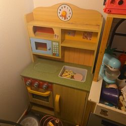 Play Kitchen