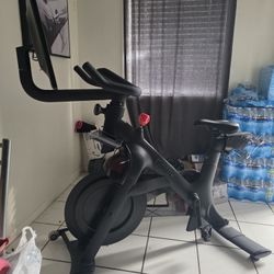 Peleton Bike+