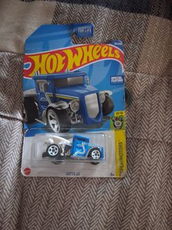 Hot wheels th