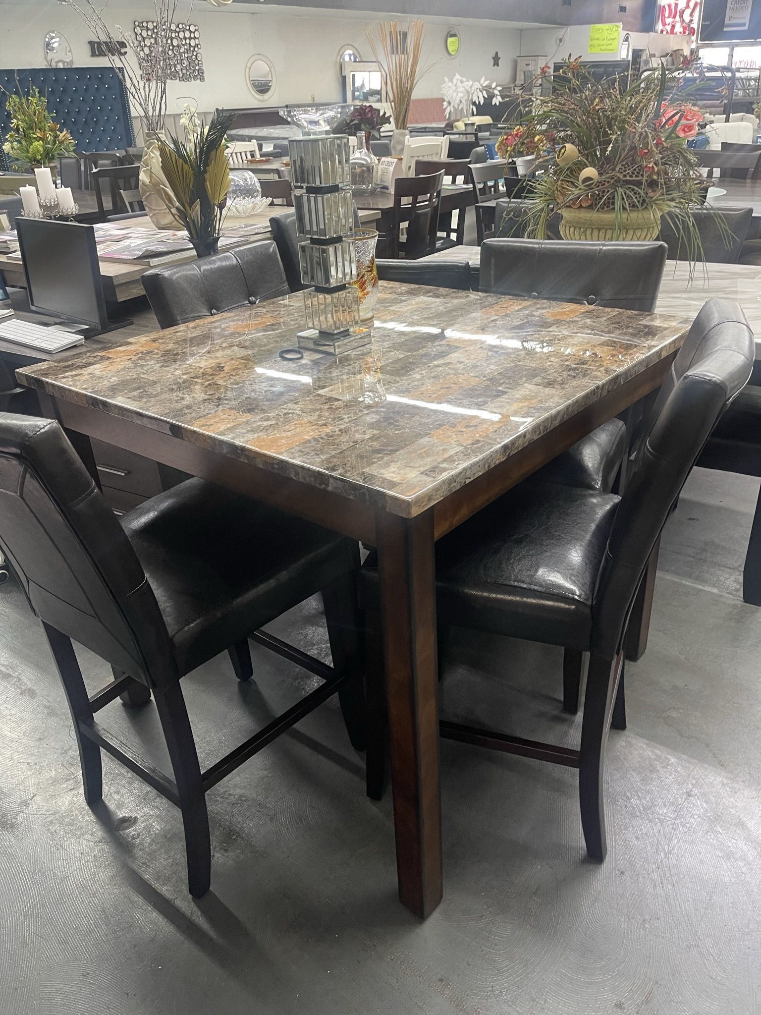New Dinning Table For $399