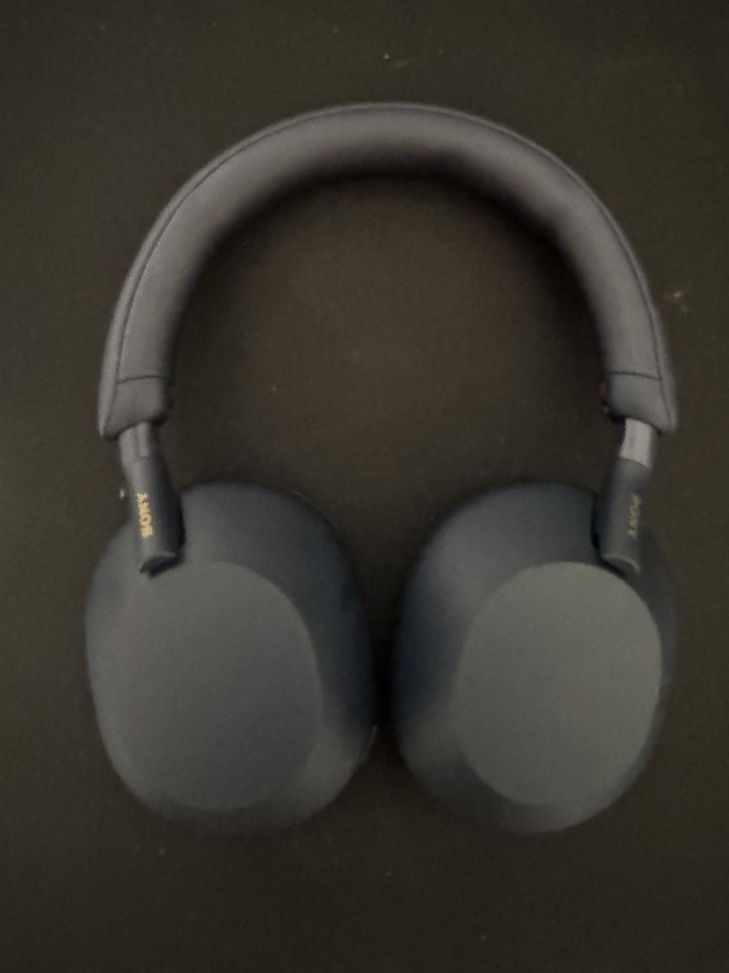 Sony Xm5 Headphones With Case