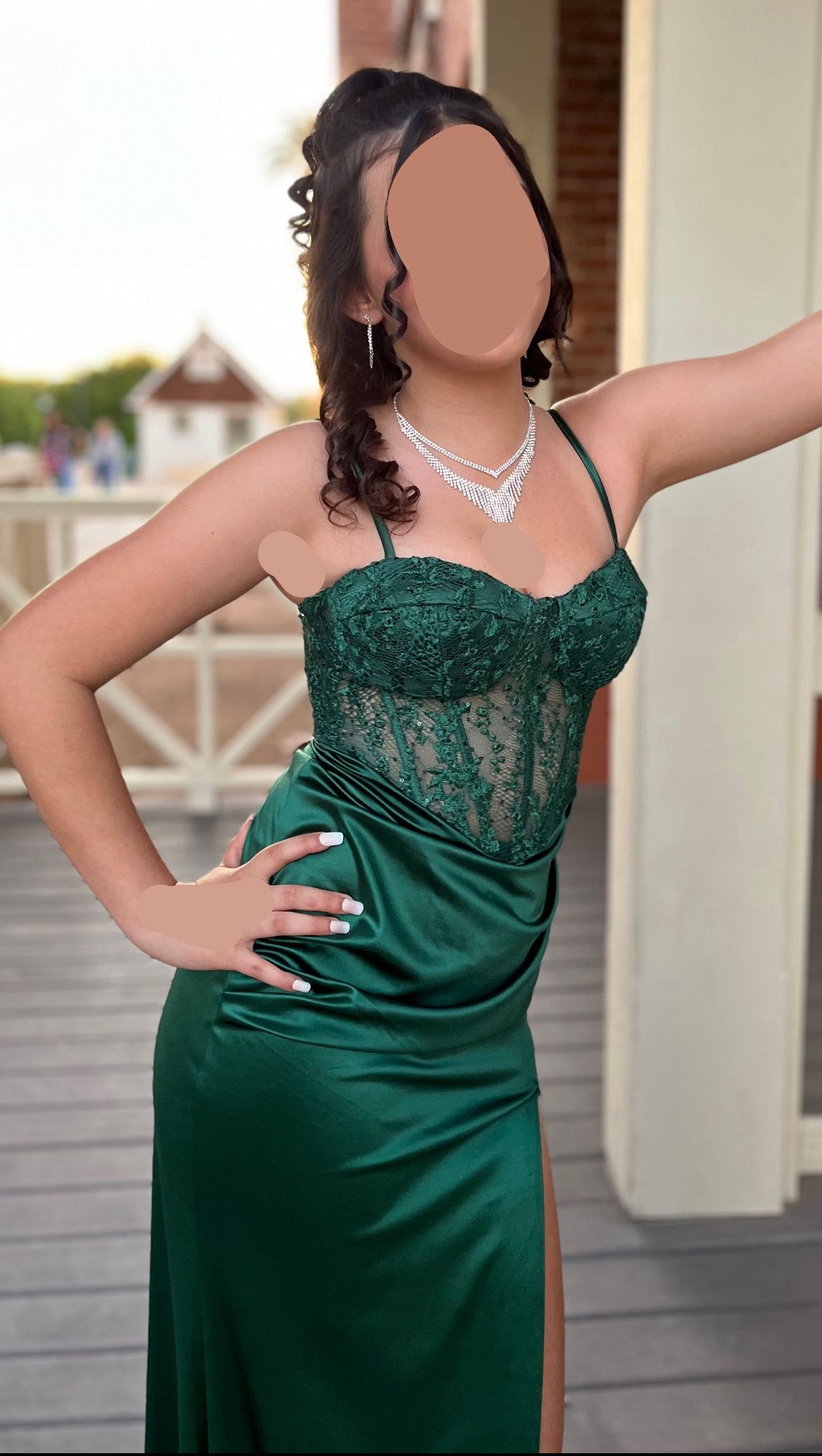 Formal Dress (events, prom, birthday)