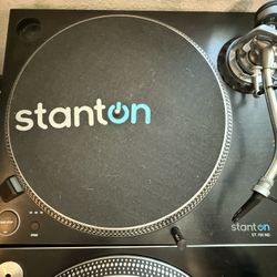 Stanton STR8-150 Direct Drive Turntable 