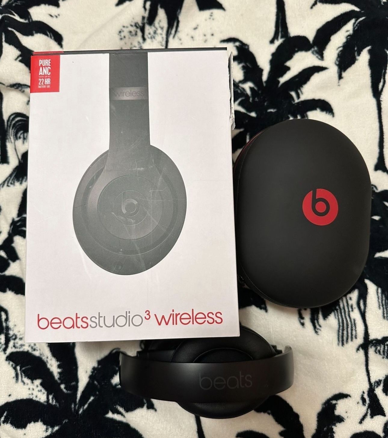 Beats Studio3 Wireless Headphones + New Replacement Pads