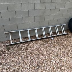 Metal Ladder 16 Ft