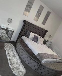 ROUND STORAGE BED 🛏️ bluetooth speakers & USB’s