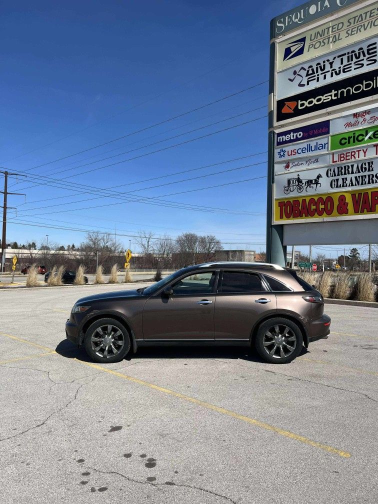 2005 Infiniti Fx35