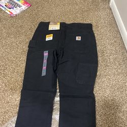 Woman’s carhart Pants