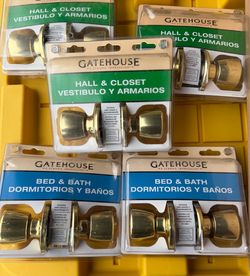 Gatehouse Polished Brass Hall/Closet and  Bed/ Bath Door Knob Adjustable Backset TS730