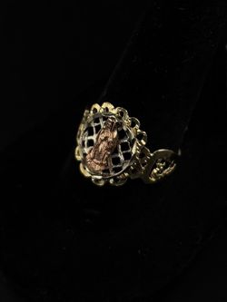 10K Gold Tri-colored Virgin Mary Filigree Ring