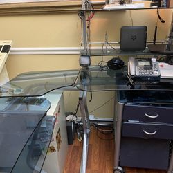 Office desk 