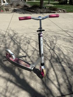 La scoota kids and scooter 35”